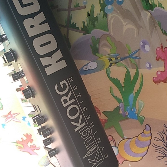 Kingkorg synthesizer key board - Picture 4 of 5